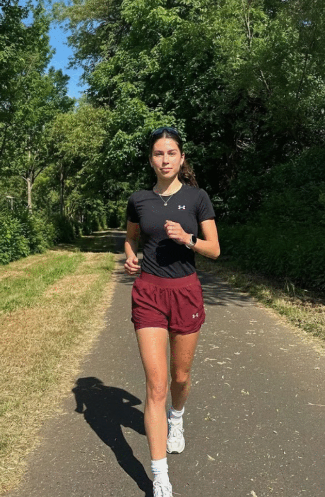 9 looks de corrida feminino para treinar com estilo
